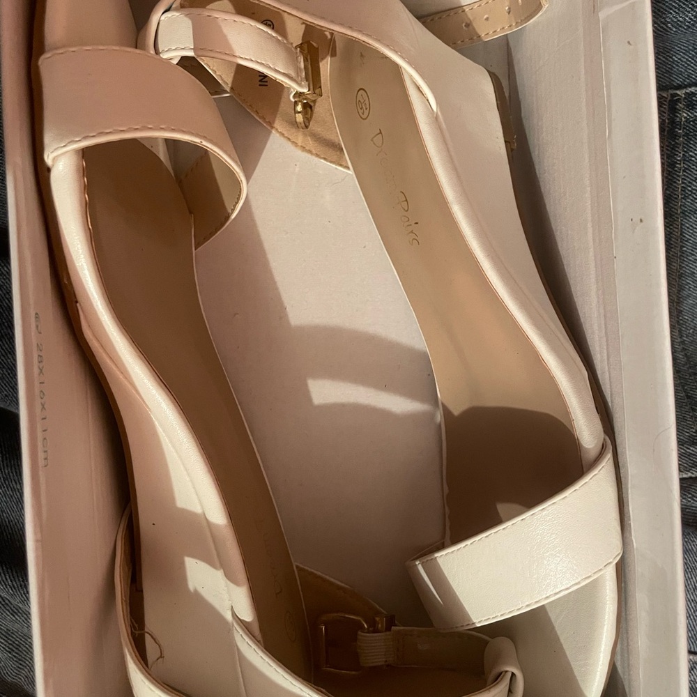 Cream Sandals 9.5